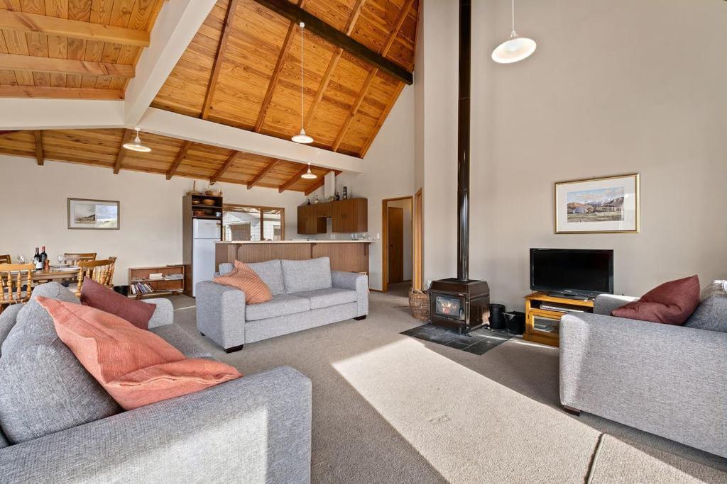 Sycamore Place - Wanaka Holiday Home エクステリア 写真